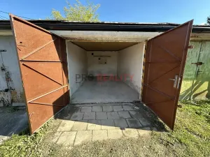 Pronájem garáže, Ostrava, Korunní, 19 m2