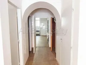 Pronájem obchodního prostoru, Praha, Bořivojova, 49 m2