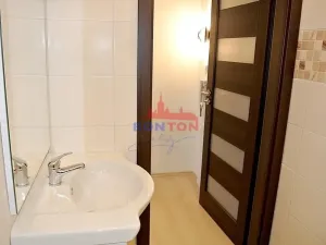 Prodej bytu 1+kk, Praha - Háje, Hlavatého, 27 m2