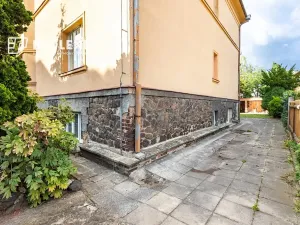 Prodej vícegeneračního domu, Novosedlice, Husova, 360 m2
