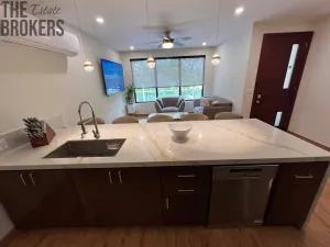 Prodej bytu 3+1, Coxen Hole, Roatán, Honduras, 139 m2