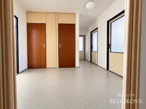 Prodej bytu 4+1, Praha - Bohnice, Řešovská, 79 m2