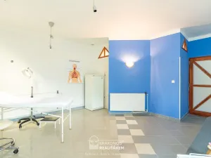 Pronájem komerční, Hranice - Hranice I-Město, Tř. 1. máje, 96 m2