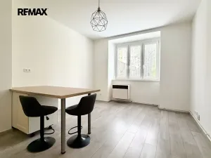 Pronájem bytu 2+kk, Praha - Nusle, Kloboučnická, 45 m2