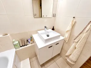 Prodej bytu 3+1, Hradec Králové, Urxova, 66 m2
