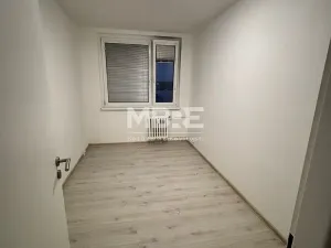 Pronájem bytu 2+kk, Žatec, Dr. Václava Kůrky, 39 m2