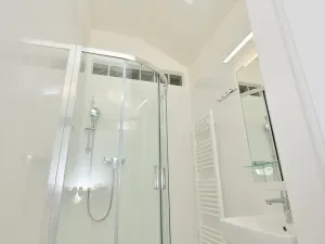 Pronájem bytu 1+kk, Praha - Nusle, Oldřichova, 29 m2