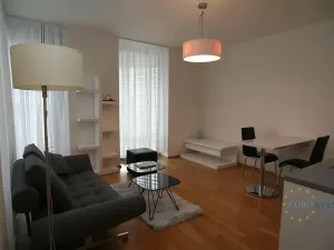 Pronájem bytu 2+kk, Praha - Žižkov, Pitterova, 70 m2
