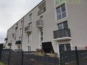 Pronájem bytu 2+kk, Jesenice, Cedrová, 69 m2