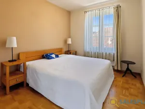 Prodej bytu 2+kk, Praha - Staré Město, U Dobřenských, 64 m2