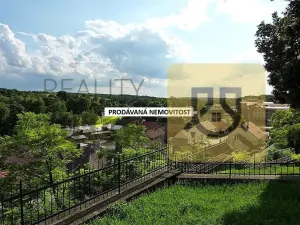 Prodej činžovního domu, Kropáčova Vrutice, 348 m2