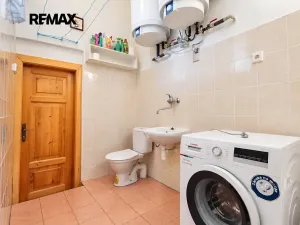 Prodej rodinného domu, Kájov, U Kostela, 200 m2