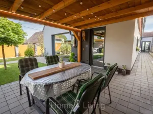 Prodej rodinného domu, Senorady, 145 m2