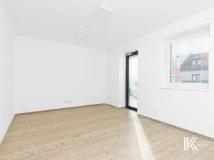 Pronájem kanceláře, Pardubice, Chrudimská, 131 m2