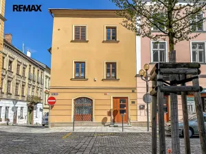 Prodej činžovního domu, Šumperk, nám. Míru, 220 m2