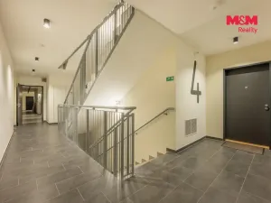 Prodej bytu 1+kk, Praha - Dolní Měcholupy, Honzíkova, 35 m2