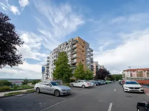 Prodej bytu 2+kk, Praha - Horní Měcholupy, Padovská, 50 m2