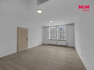 Pronájem bytu 1+1, Trutnov - Poříčí, Voletinská, 48 m2