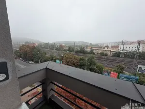 Pronájem bytu 2+kk, Praha - Vršovice, Petrohradská, 49 m2