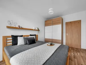 Prodej bytu 3+kk, Praha - Uhříněves, Oty Bubeníčka, 57 m2