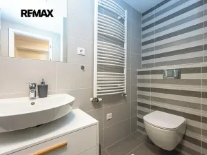 Pronájem bytu 2+kk, Praha - Holešovice, Jankovcova, 60 m2