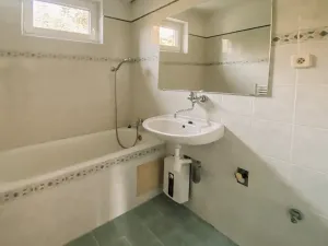 Pronájem bytu 3+1, Strančice, Na Sídlišti, 65 m2