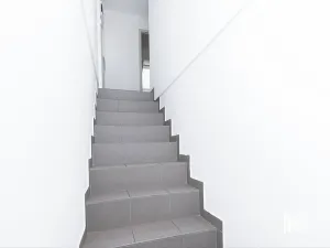 Pronájem obchodního prostoru, Pardubice, Chrudimská, 131 m2