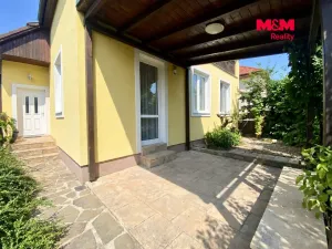Prodej rodinného domu, Seloutky, 200 m2