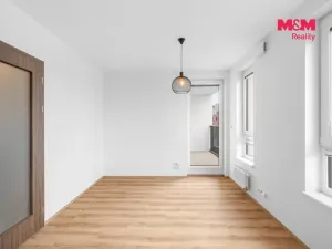 Prodej bytu 1+kk, Praha - Ruzyně, Stočesova, 26 m2