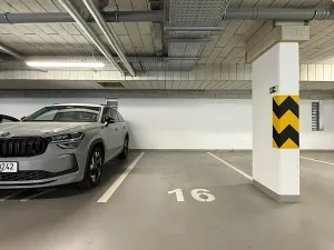Pronájem garáže, Praha, Ke kříži, 13 m2