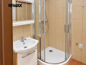 Prodej bytu 2+1, Praha - Strašnice, Černokostelecká, 51 m2
