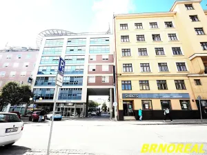 Pronájem garážového stání, Brno, Příkop, 12 m2