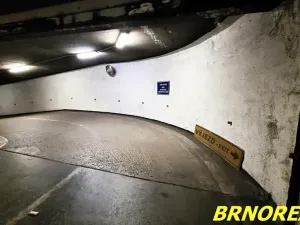 Pronájem garážového stání, Brno, Příkop, 12 m2