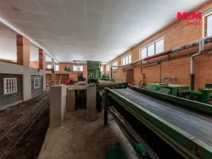 Prodej výrobních prostor, Nejdek, Závodu míru, 2388 m2