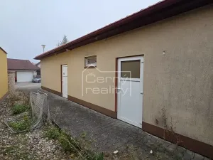 Pronájem obchodního prostoru, Pardubice, Habřinská, 92 m2