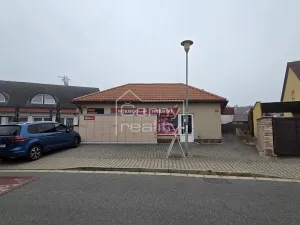 Pronájem obchodního prostoru, Pardubice, Habřinská, 92 m2