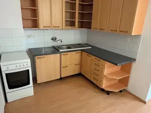 Pronájem bytu 2+kk, Pardubice, Sladkovského, 45 m2
