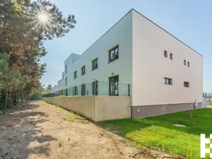 Prodej bytu 1+kk, Praha - Satalice, Za Novákovou zahradou, 33 m2
