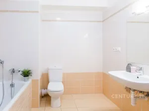Prodej bytu 2+kk, Praha - Hostavice, U Hostavického potoka, 55 m2