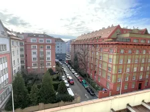 Pronájem kanceláře, Praha - Holešovice, Dělnická, 1252 m2