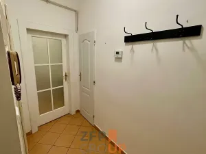 Prodej bytu 1+1, Praha - Strašnice, Pod altánem, 45 m2