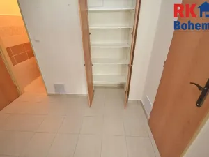 Pronájem bytu 2+kk, Praha - Nusle, Sdružení, 50 m2