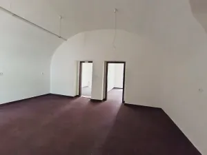 Pronájem obchodního prostoru, Hradec Králové, Československé armády, 52 m2