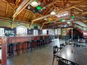 Dražba restaurace, Praha - Holešovice, Jankovcova, 1096 m2