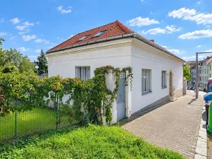 Prodej činžovního domu, Praha - Libeň, Davídkova, 558 m2