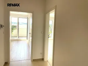 Pronájem bytu 2+kk, Plzeň, Rubínová, 66 m2