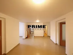Pronájem kanceláře, Praha, Na cípu, 440 m2