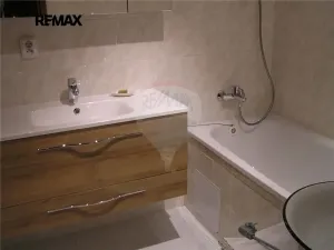 Pronájem bytu 3+1, Praha - Stodůlky, Sluneční náměstí, 90 m2