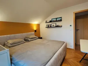 Pronájem bytu 2+kk, Praha - Běchovice, U vrby, 52 m2