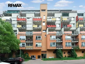 Pronájem bytu 2+kk, Praha - Vysočany, Pod Harfou, 55 m2